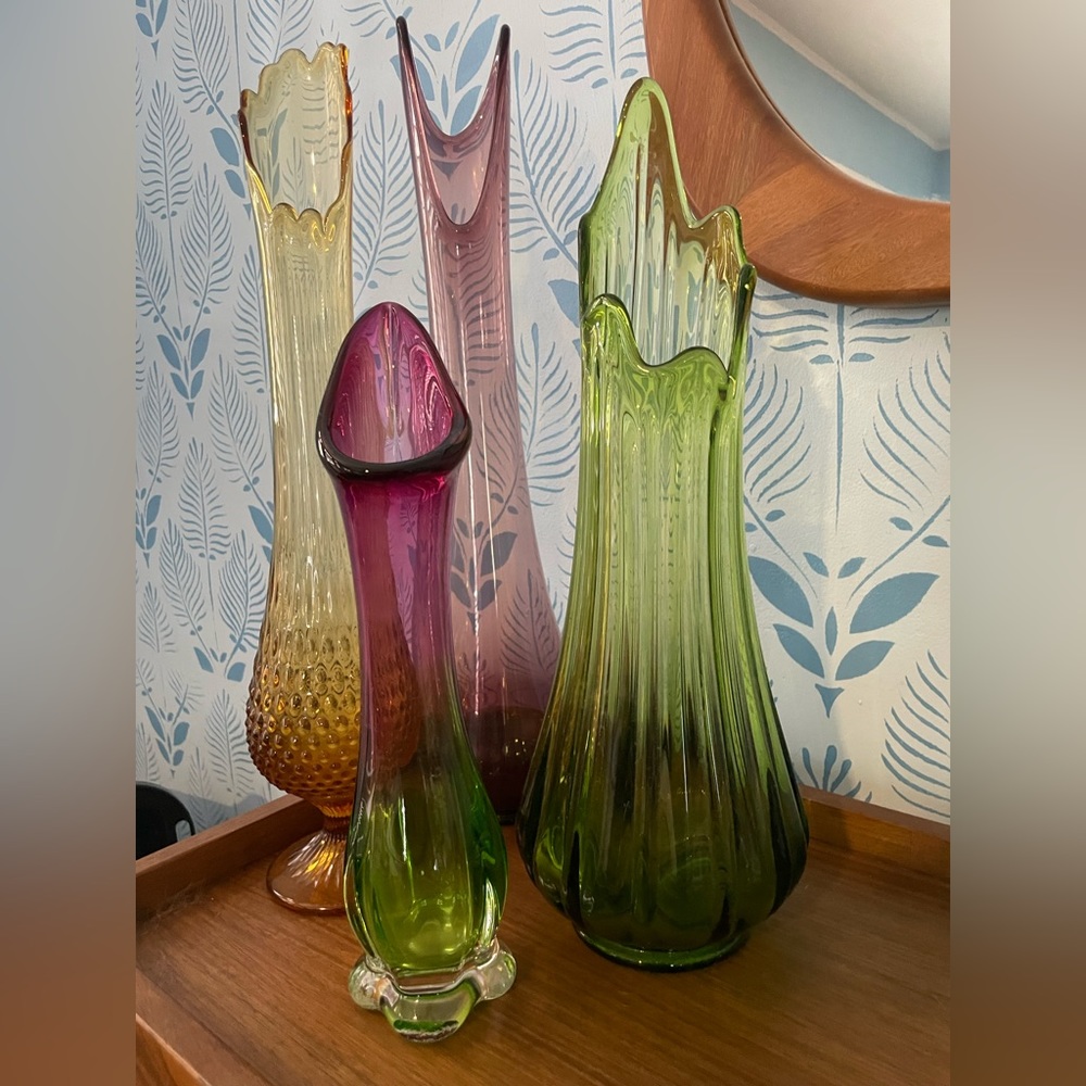 Vintage Murano Hand-Blown Two Tone Art Green Pink Glass Vase Italy